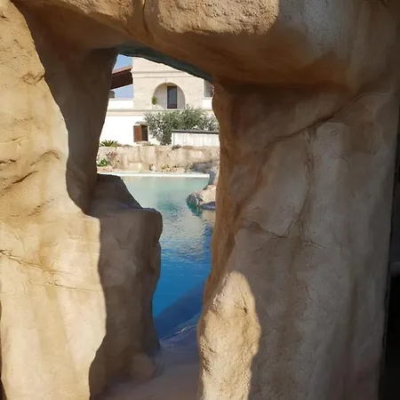 Zecca Con Piscina Lecce