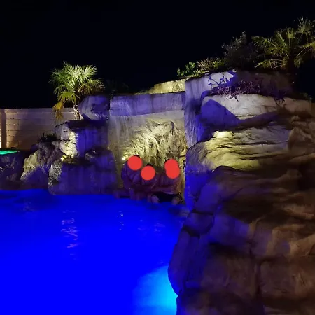 Zecca Con Piscina Country house